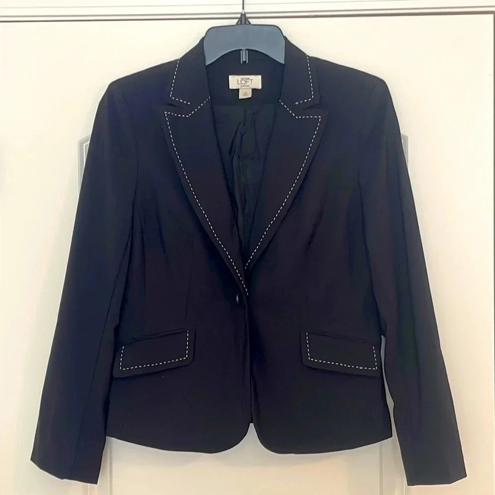 Ann Taylor Loft Petites Black Blazer with White Stitching Size 6P
